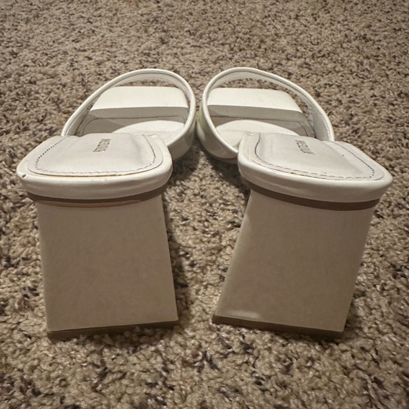 White Pretty Little Thing square toe block heel - Picture 4 of 4